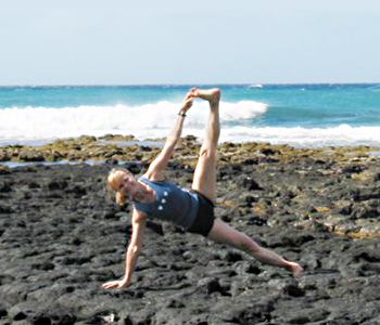 Jenny Otto in Hawaii in Vasisthasana-B Pose