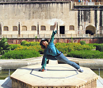 Jenny Otto in India in Utthita Parsvakonasana / Extended Side Angle Pose
