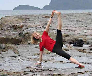 Jenny Otto in Tasmania in Vasisthasana-B / side plank variation